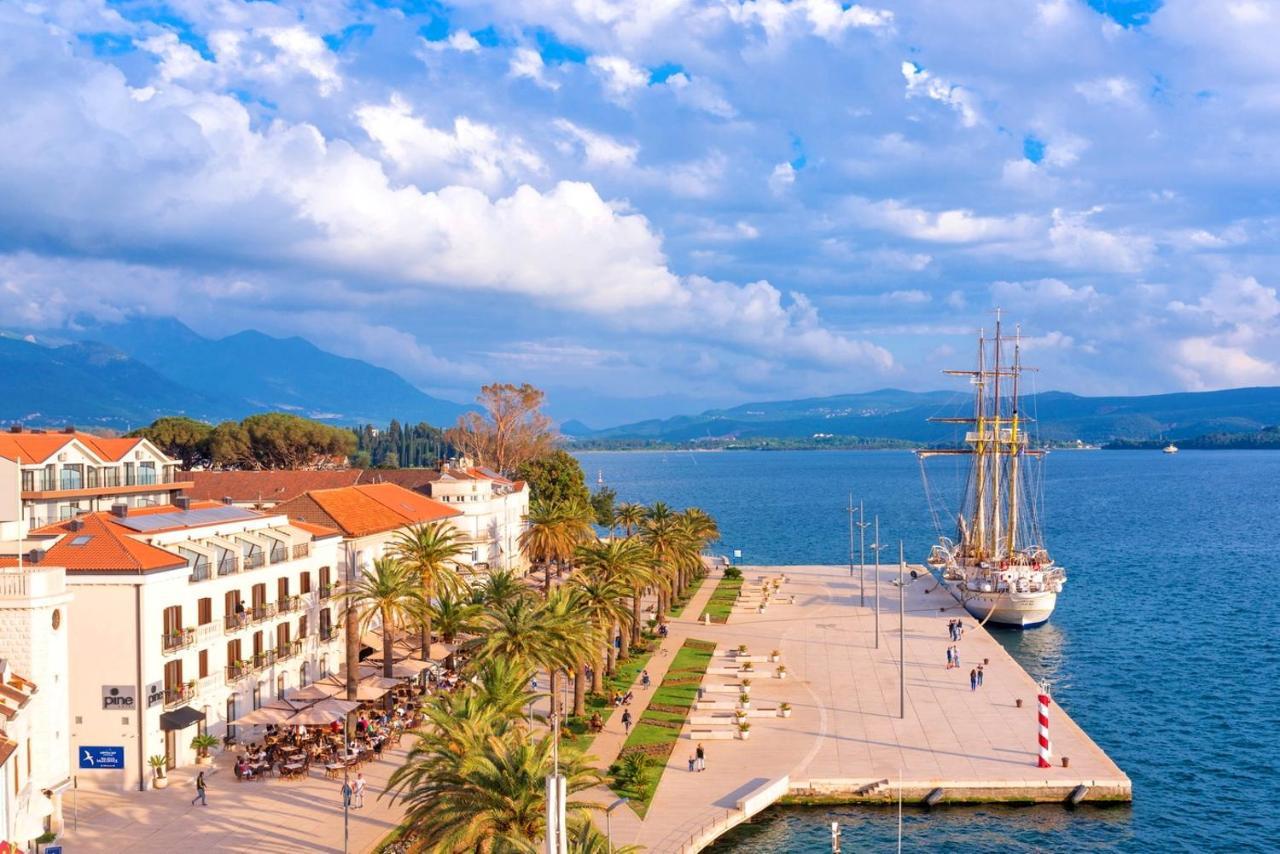 Boka Di Mare Tivat Exterior foto